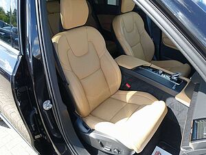 Volvo  Plus Bright T8 Recharge AWD B&W/LUFT/AHK