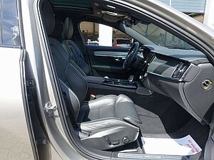 Volvo  T6 AWD Recharge R-Design/Kamera/AHK/H&K/BLS