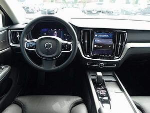 Volvo  Ultimate B5 AWD Dark/Pano/H&K/BLIS/Memory