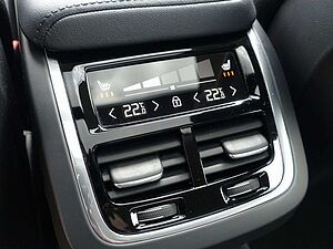 Volvo  Ultimate B5 AWD Dark/Pano/H&K/BLIS/Memory