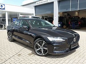 Volvo  Ultimate B5 AWD Dark/Pano/H&K/BLIS/Memory
