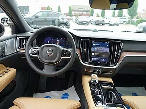 Volvo  Ultra T6 AWD/Massage/B&W/360°/AHK/HeadUP/BLS