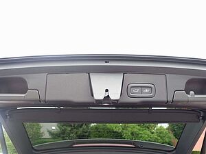 Volvo  B4 AWD Ultimate /Panorama/ Standheizung