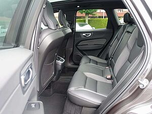 Volvo  B4 AWD Ultimate /Panorama/ Standheizung