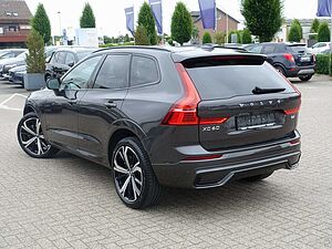 Volvo  B4 AWD Ultimate /Panorama/ Standheizung
