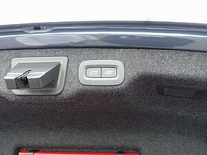 Volvo  Recharge Ultimate Dark T8 AWD B&W/PANO/LUFT