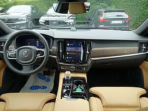 Volvo  Recharge Ultimate Dark T8 AWD B&W/PANO/LUFT