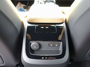 Volvo  Recharge Ultimate Dark T8 AWD B&W/PANO/LUFT