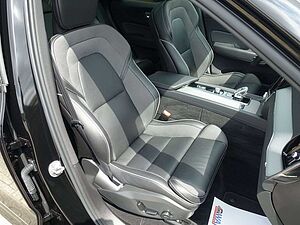 Volvo  Recharge Plus Dark T8 AWD PANO/AHK/BLIS/KAM