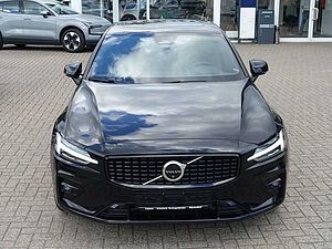 Volvo  Ultimate Dark B5 AWD Benzin PANO/HUD/BLIS