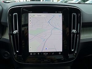 Volvo  Ultra Dark B4 Mild-Hybrid PANO/360°KAM/BLIS