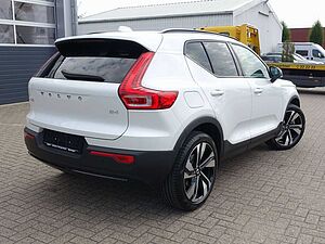 Volvo  Ultra Dark B4 Mild-Hybrid PANO/360°KAM/BLIS
