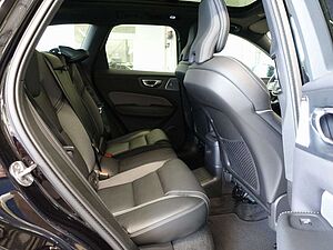 Volvo  Black Edition Plus T6 Four-C/B&W/Pano/AHK