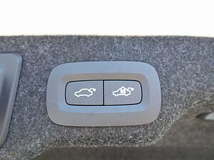 Volvo  Recharge Ultimate T8 AWD/B&W/HeadUp/360°Cam