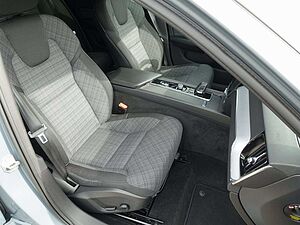 Volvo  V 60 D3 Momentum/360°Cam/BLIS/Sitzhz. /Intellis.