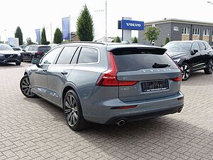 Volvo  V 60 D3 Momentum/360°Cam/BLIS/Sitzhz. /Intellis.