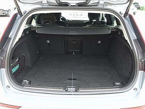 Volvo  V 60 D3 Momentum/360°Cam/BLIS/Sitzhz. /Intellis.