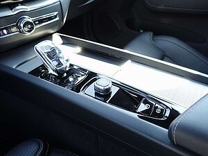 Volvo  Black Edition Plus T8 AWD/HeadUP/360°/B&W