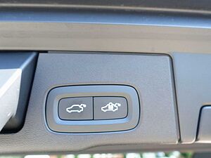 Volvo  Black Edition Plus T8 AWD/HeadUP/360°/B&W