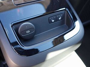 Volvo  Ultra T6 AWD/H&K/HeadUP/360°/BLIS/Memory