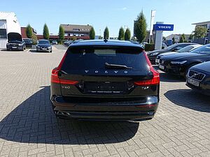 Volvo  Ultra T6 AWD/H&K/HeadUP/360°/BLIS/Memory