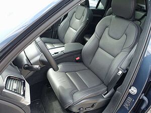 Volvo  Ultra, T8 AWD/360°/Pano/BLIS/FourC/B&W
