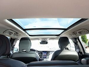 Volvo  Ultra, T6 AWD Plug-in Hybrid/Pano/H&K/AHK