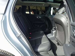 Volvo  Ultra, T6 AWD Plug-in Hybrid/Pano/H&K/AHK