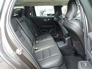 Volvo  Ultra Dark T6 AWD Plug-in Hybrid HUD/PANO