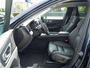 Volvo  Plus Dark T6 AWD Plug-in Hybrid 360°/BLIS