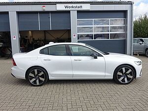 Volvo  Recharge Ultimate Dark T8 AWD HUD/B&W/PANO