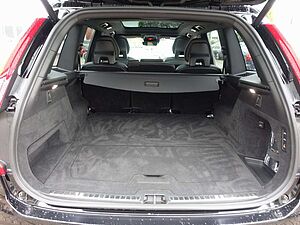 Volvo  D5 AWD R-Design/Pano/360°/AHK/FourC/BLIS