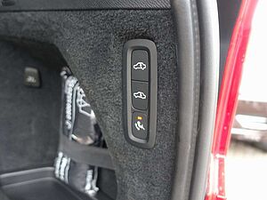 Volvo  D5 AWD R-Design/Pano/360°/AHK/FourC/BLIS