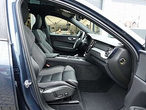 Volvo  T8 AWD Dark Plus/StndHz/360°/FourC/AHK/BLIS