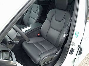 Volvo  Recharge Plus Dark T8 AWD PANO/AHK/360°/SHZ