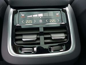 Volvo  Recharge Plus Dark T8 AWD PANO/AHK/360°/SHZ