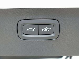Volvo  Recharge Plus Dark T8 AWD PANO/AHK/360°/SHZ