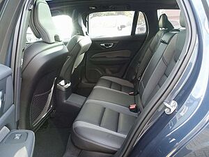 Volvo  Ultra Dark T6 AWD Plug-in Hybrid PANO/HUD