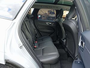 Volvo  Ultra B5 AWD Dark/Massage/B&W/360°/Pano