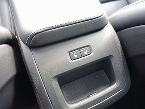 Volvo  Ultra Dark T8 AWD/ 22'/B&W/FourC/Massage