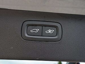 Volvo  Ultra, T8 AWD Plug-in Hybrid/AHK/360°/Pano