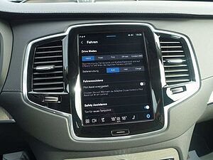 Volvo  T8 Plus Bright AWD HeadUp/Pano/B&W/AHK/Four