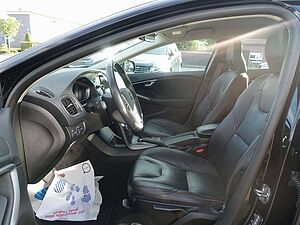 Volvo  T3 1.5 Plus/BLIS/Sitzhz. /Spur.