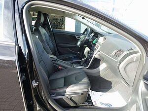 Volvo  T3 1.5 Plus/BLIS/Sitzhz. /Spur.