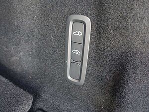 Volvo  Black Edition Plus, T8 AWD/HeadUP/B&W/FourC