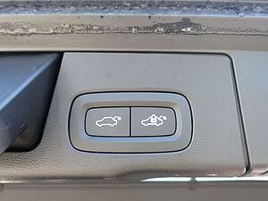 Volvo  Black Edition Plus, T8 AWD/HeadUP/B&W/FourC