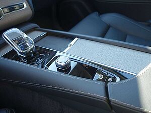 Volvo  Ultra T8 AWD/360°/FourC/B&W/Massage/HeadUP