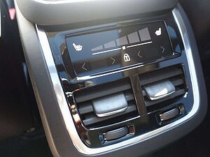 Volvo  Ultra T8 AWD/360°/FourC/B&W/Massage/HeadUP