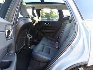 Volvo  Plus T6 AWD/Pano/H&K/AHK/FourC/360°/BLIS
