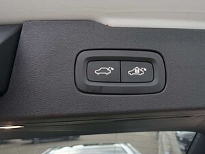 Volvo  Ultra, T6 AWD Plug-in Hybrid/360°/BLIS/B&W